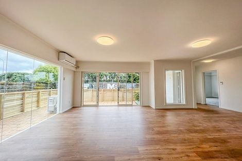 Photo of property in 26 Taharoto Road, Takapuna, Auckland, 0622