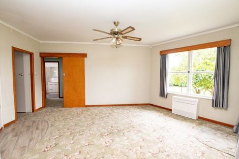 Photo of property in 63 Pipiroa Road, Ngatea, 3503