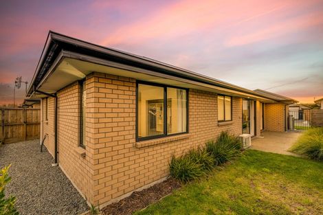 Photo of property in 8 Akiraho Lane, Halswell, Christchurch, 8025