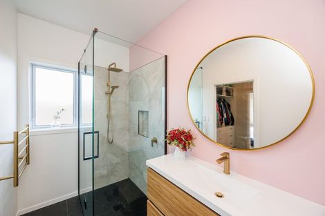 Photo of property in 11a Belvedere Crescent, Takaro, Palmerston North, 4412