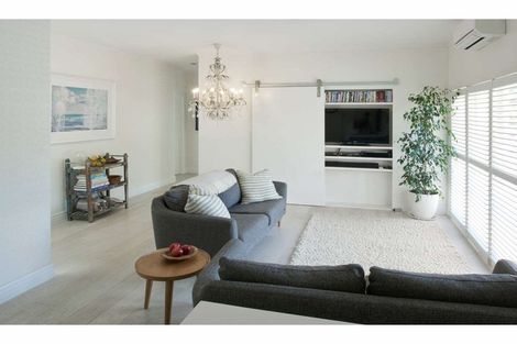 Photo of property in 37 Riverview Road, Kerikeri, 0230