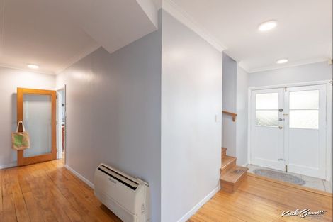 Photo of property in 1 Sandford Street, Trentham, Upper Hutt, 5018