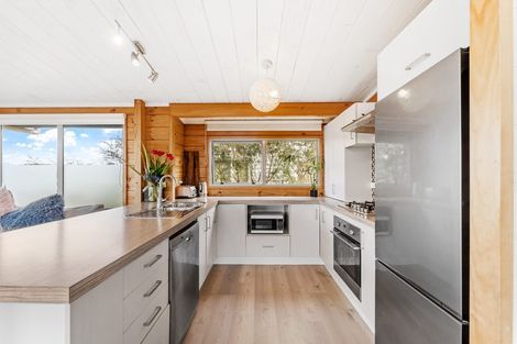 Photo of property in 79 Clinton Road, Tawharanui Peninsula, Warkworth, 0986