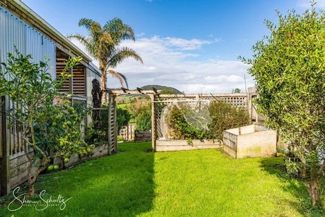 Photo of property in 8 Montaine Place, Maungaturoto, 0520