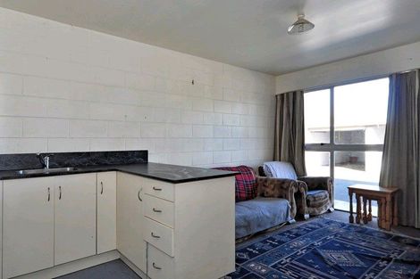 Photo of property in 2/112a Olliviers Road, Phillipstown, Christchurch, 8011