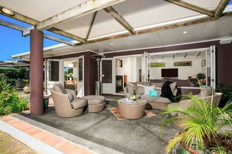 Photo of property in 8 Marywil Crescent, Hillcrest, Auckland, 0627