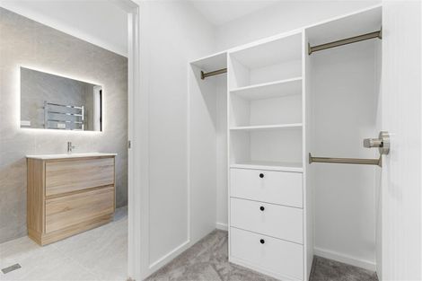 Photo of property in 8/25 Swanson Road, Henderson, Auckland, 0610