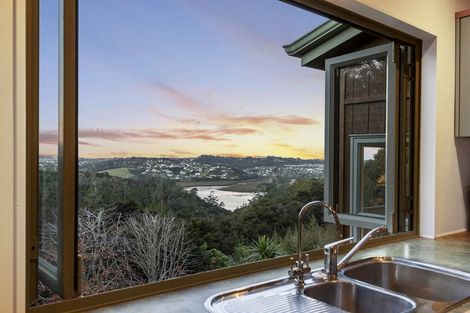 Photo of property in 417 Paremoremo Road, Paremoremo, Auckland, 0632