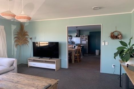 Photo of property in 21 Whiting Crescent, Greenmeadows, Napier, 4112