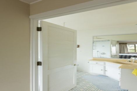 Photo of property in 95 Clovelly Road, Bucklands Beach, Auckland, 2012