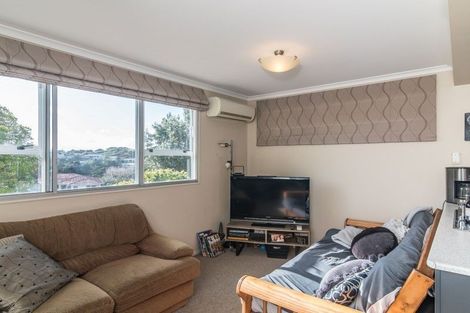Photo of property in 169 Broderick Road, Johnsonville, Wellington, 6037