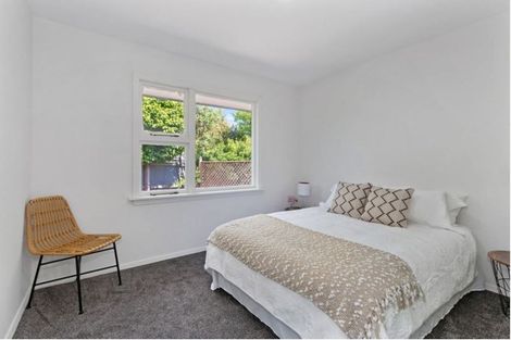 Photo of property in 38 Pinehurst Crescent, Russley, Christchurch, 8042