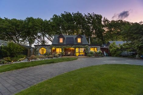 Photo of property in 21 Heuchan Lane, Wanaka, 9305