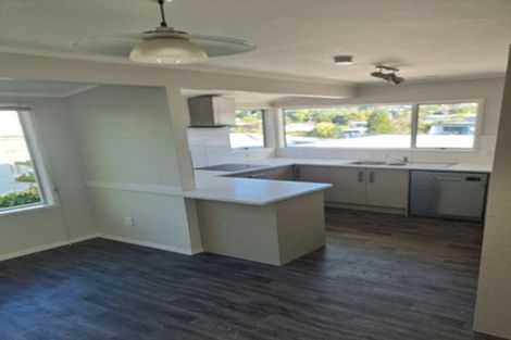 Photo of property in 1/19a Ribblesdale Road, Henderson, Auckland, 0612