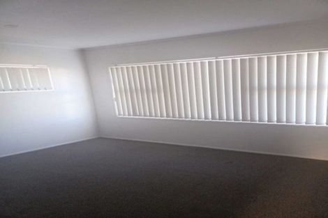 Photo of property in 66 Sunlands Drive, Manurewa, Auckland, 2102