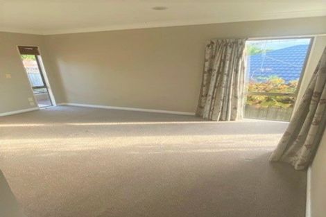 Photo of property in 2 Portchester Close, Bethlehem, Tauranga, 3110