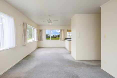 Photo of property in 225 Bleakhouse Road, Mellons Bay, Auckland, 2014