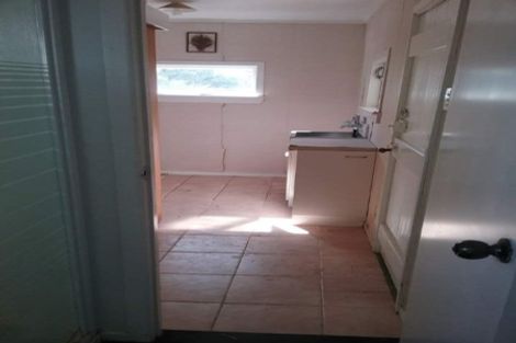 Photo of property in 130 Te Pua School Road, Helensville, 0875