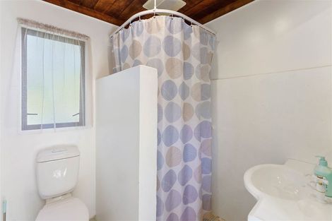 Photo of property in 4 Flaxmere Street, Waikanae Beach, Waikanae, 5036