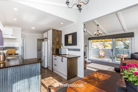 Photo of property in 90 Norana Road, Timberlea, Upper Hutt, 5018