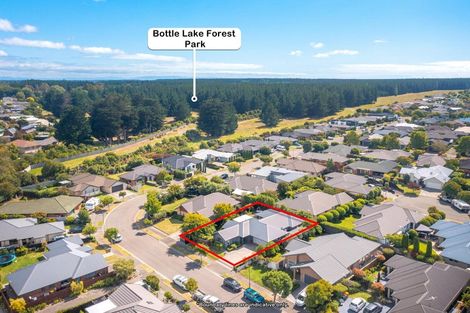 Photo of property in 27 Reka Street, Parklands, Christchurch, 8083