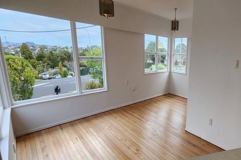 Photo of property in 148 Coronation Road, Hillcrest, Auckland, 0627