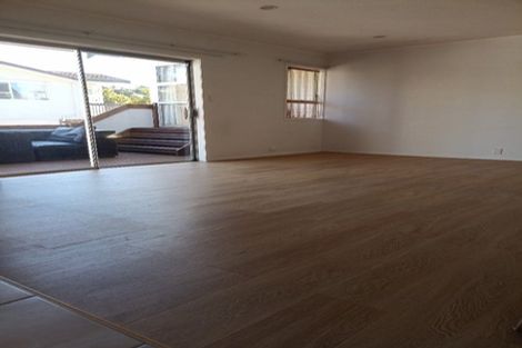 Photo of property in 29 Ayton Drive, Totara Vale, Auckland, 0629