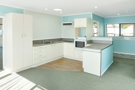 Photo of property in 10 Hennessy Street West, Foxton Beach, Foxton, 4815