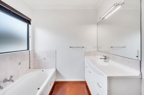 Photo of property in 90 Russell Robertson Drive, Havelock North, 4130