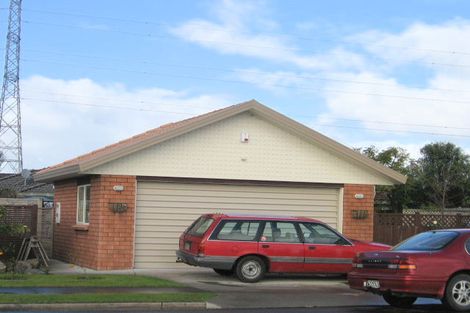 Photo of property in 22 Shenton Place, Burswood, Auckland, 2013