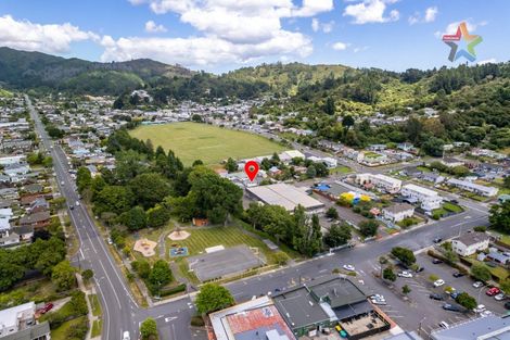 Photo of property in 14 Young Grove, Stokes Valley, Lower Hutt, 5019