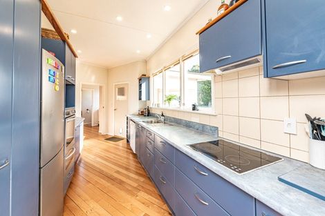 Photo of property in 1 Chester Street, Waverley, 4510