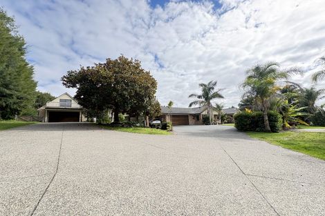 Photo of property in 30 Foster Road, Kumeu, 0891
