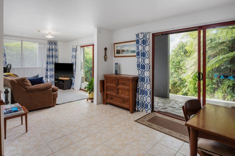 Photo of property in 770 Queen Charlotte Drive, Havelock, Picton, 7281