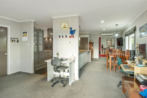 Photo of property in 121 Warrington Street, Mairehau, Christchurch, 8013
