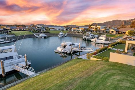 Photo of property in 10 Rauiri Drive, One Tree Point, 0118