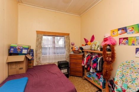 Photo of property in 63 Queen Street, Waitara, 4320