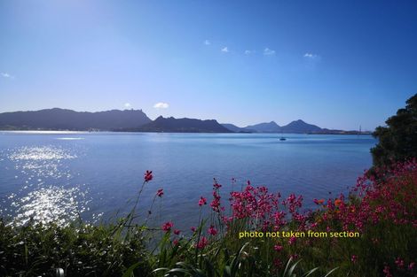 Photo of property in 102 Kaurinui Crescent, One Tree Point, 0118