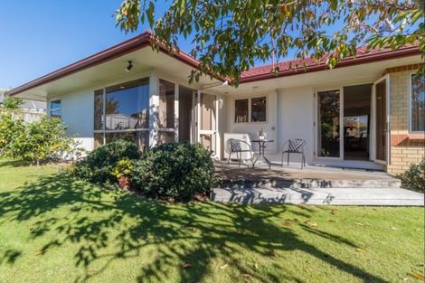 Photo of property in 4 Kingsgate Row, Havelock North, 4130