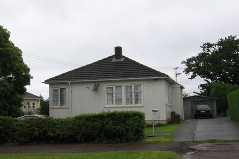 Photo of property in 44 Waddell Avenue, Point England, Auckland, 1072