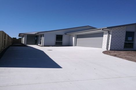 Photo of property in 33 Te Wharo Drive, Papamoa, 3118