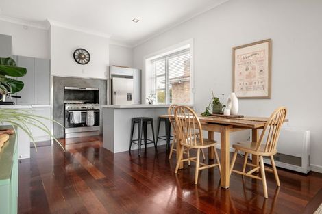 Photo of property in 80 Cook Street, Hamilton East, Hamilton, 3216