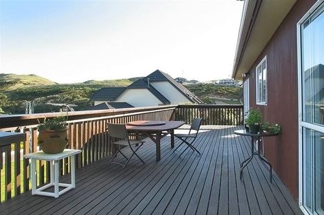 Photo of property in 4 Swinford Crescent, Johnsonville, Wellington, 6037