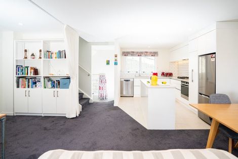 Photo of property in 5/143 Cockayne Road, Khandallah, Wellington, 6035