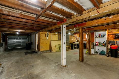 Photo of property in 128 Frankley Road, Frankleigh Park, New Plymouth, 4310