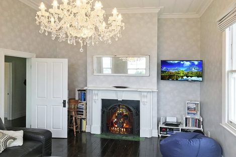 Photo of property in 67 Palmerston Road, Birkenhead, Auckland, 0626