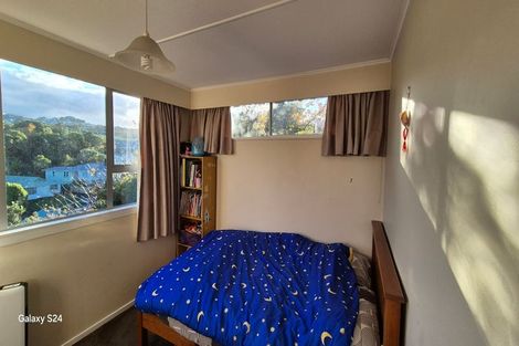 Photo of property in 17 Maple Grove, Maungaraki, Lower Hutt, 5010