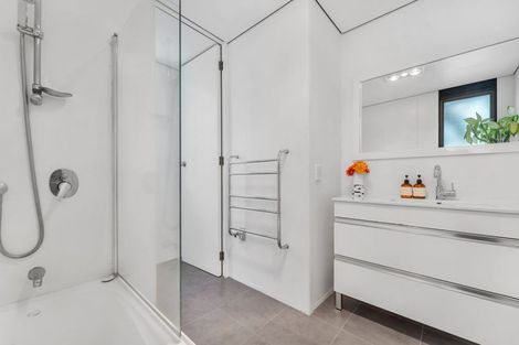 Photo of property in 3/58 Birkdale Road, Birkdale, Auckland, 0626