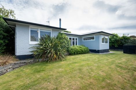 Photo of property in 11 Lipscombe Crescent, Havelock North, 4130