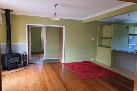 Photo of property in 1 Puriri Road, Waikanae, 5036